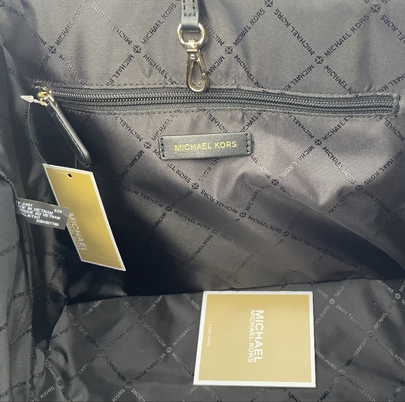 $378 Michael Kors JET SET 💅🏻🖤✨ MD BLACK CARRYALL BAG MK HANDBAG PURSE NWT - Picture 4 of 6